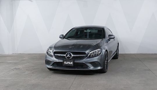 Mercedes Benz • Clase C