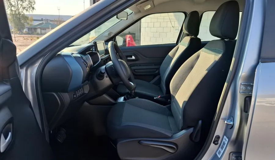 Citroen C3 1.6 FEEL PACK AUTO Hatchback 2025