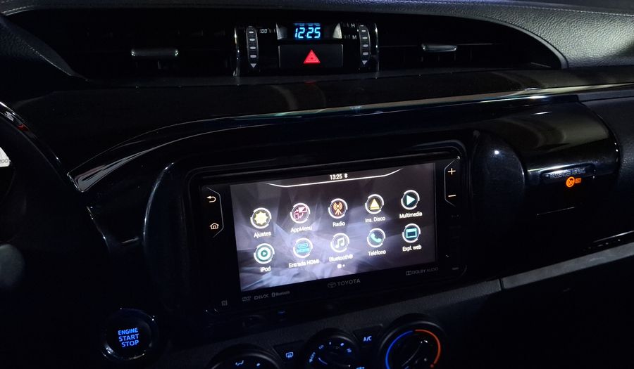 Toyota Hilux 2.8 DOBLE CABINA DSL AT PLATINUM ROJO Pickup 2019