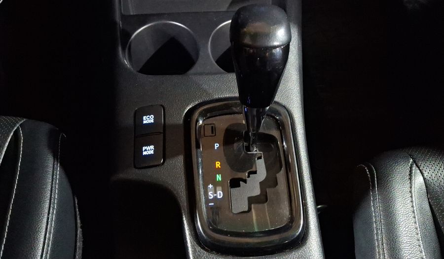 Toyota Hilux 2.8 DOBLE CABINA DSL AT PLATINUM ROJO Pickup 2019