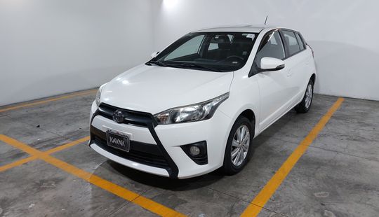 Toyota • Yaris