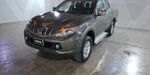 Mitsubishi L200 2.4 GASOLINA GLS DOBLE CABINA 4X2 Pickup 2016