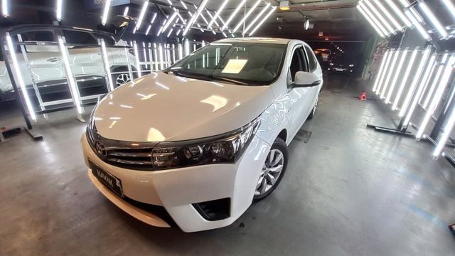 Toyota • Corolla
