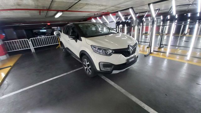 Renault • Captur