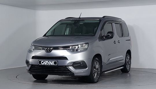 Toyota • Proace City