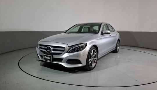 Mercedes Benz • Clase C