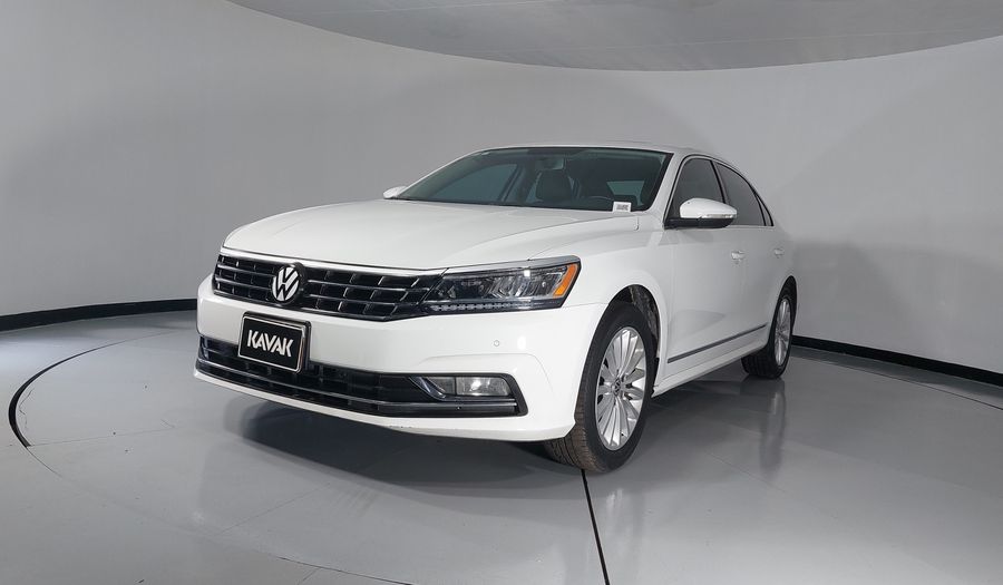 Volkswagen Passat 2.5 HIGHLINE Sedan 2017