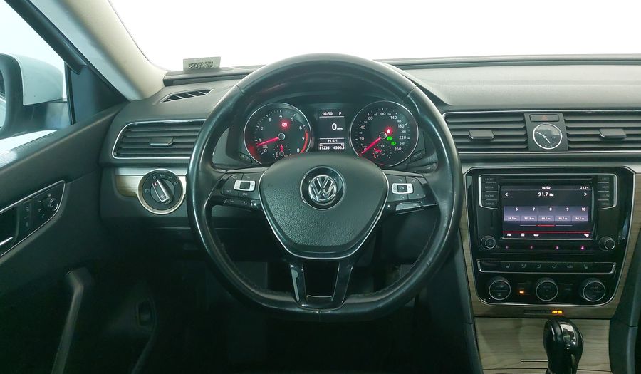 Volkswagen Passat 2.5 HIGHLINE Sedan 2017