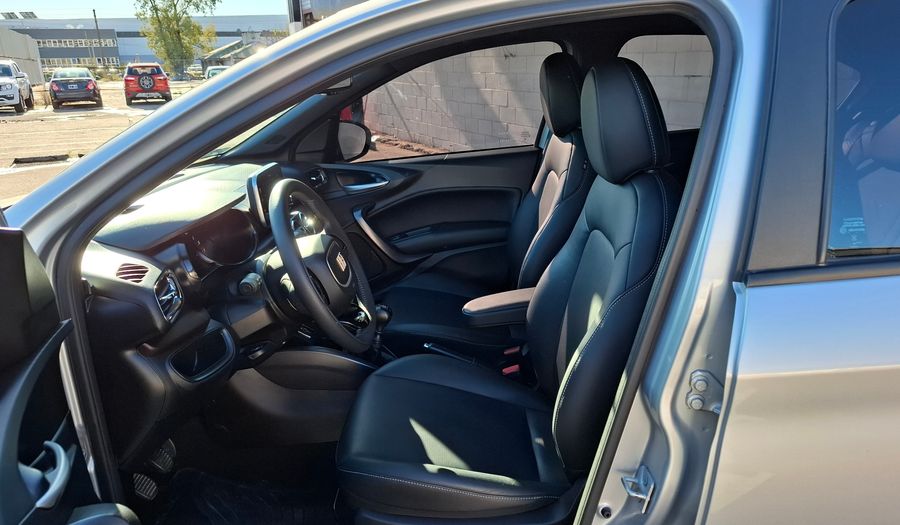 Fiat Cronos 1.3 STILE Sedan 2024