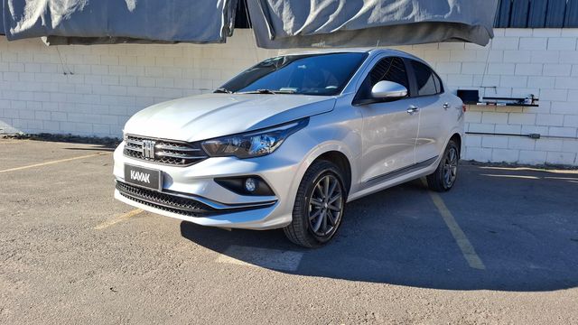 Fiat • Cronos