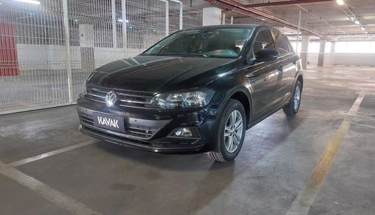 Volkswagen • Polo