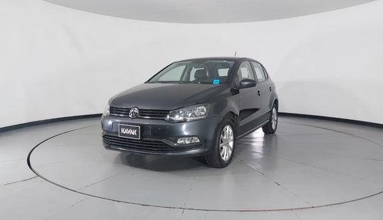 Volkswagen • Polo