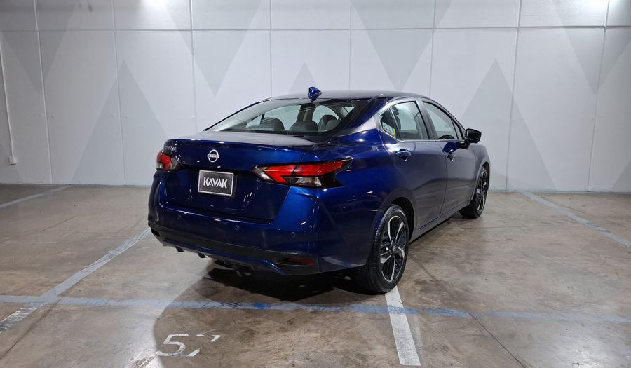 Nissan Versa 1.6 EXCLUSIVE CVT Sedan 2024