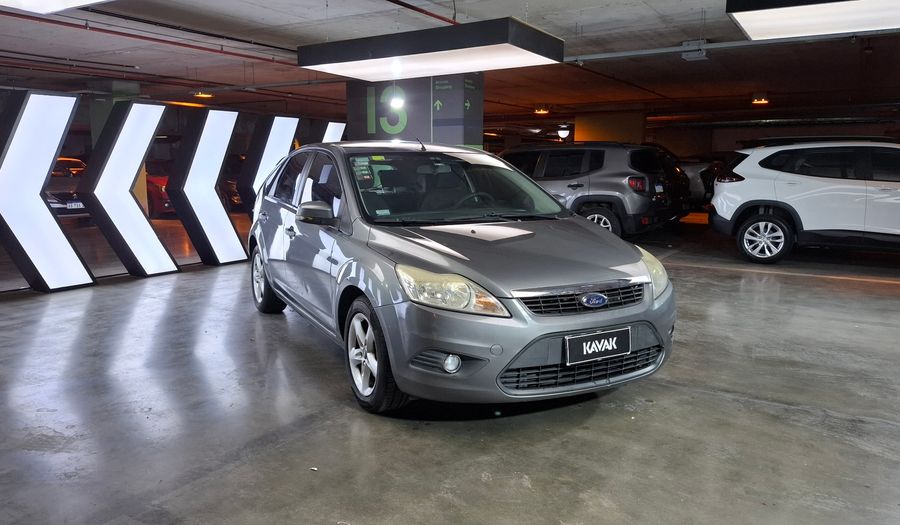 Ford Focus Ii 1.6 TREND Hatchback 2011