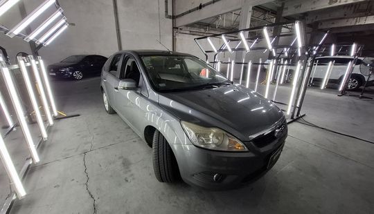 Ford • Focus II