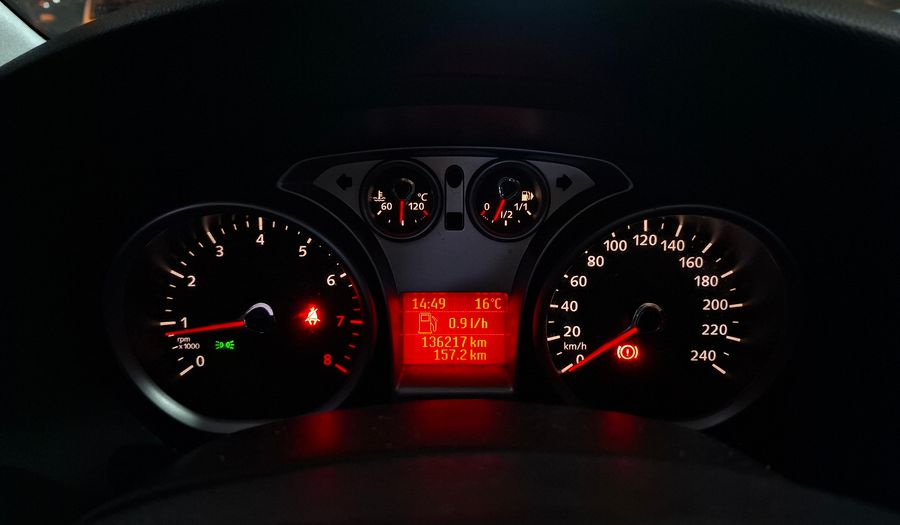 Ford Focus Ii 1.6 TREND Hatchback 2011