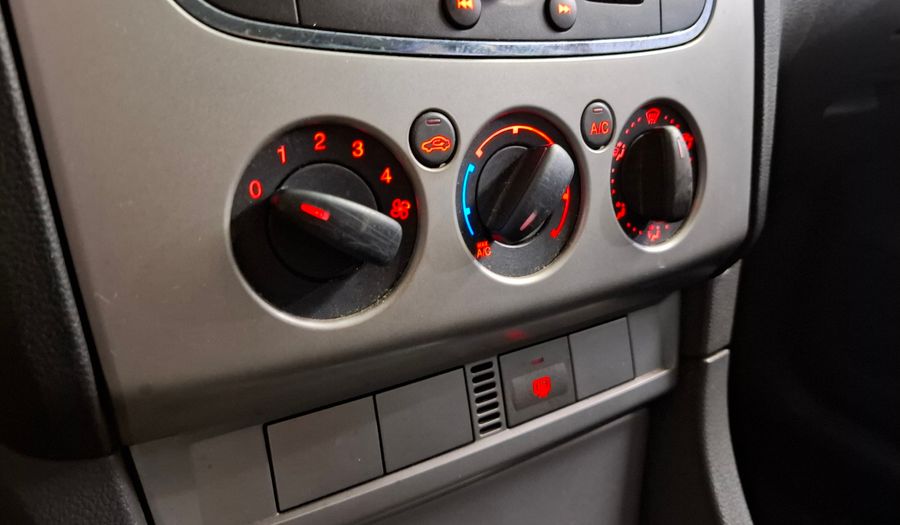 Ford Focus Ii 1.6 TREND Hatchback 2011
