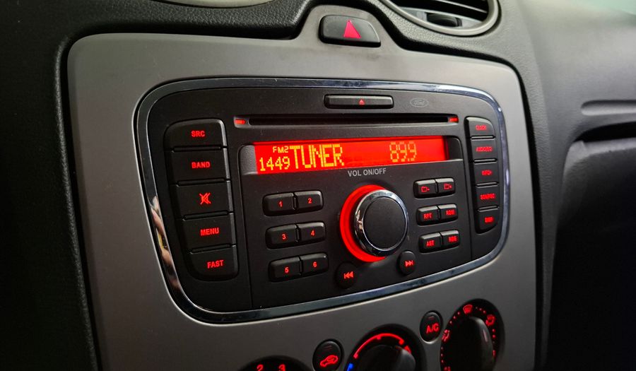 Ford Focus Ii 1.6 TREND Hatchback 2011
