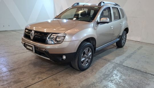 Renault • Duster