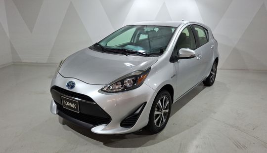 Toyota • Prius C