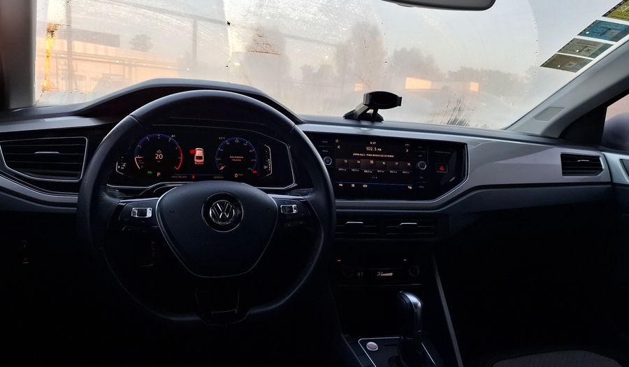 Volkswagen Virtus 1.6 MSI HIGHLINE AUTO Sedan 2018