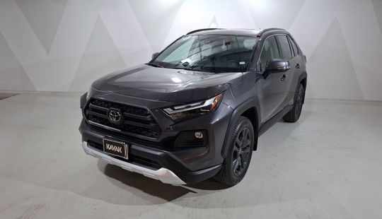 Toyota • RAV4