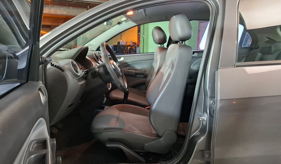 Volkswagen Gol Trend 1.6 PACK I Hatchback 2012