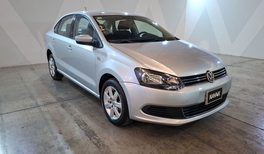 Volkswagen Vento 1.6 ACTIVE TIPTRONIC Sedan 2015
