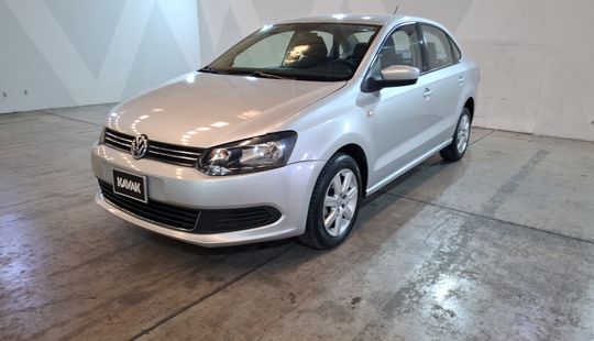 Volkswagen • Vento