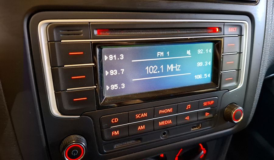 Volkswagen Vento 1.6 ACTIVE TIPTRONIC Sedan 2015
