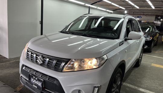 Suzuki • Vitara