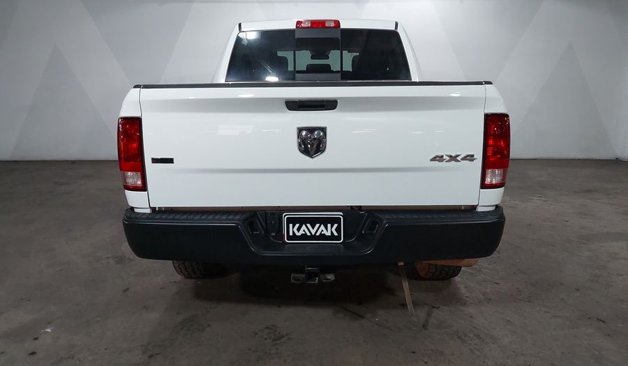 Ram 1500 5.7 CREW CAB SLT TRABAJO 4X4 V8 8 AUTO Pickup 2021