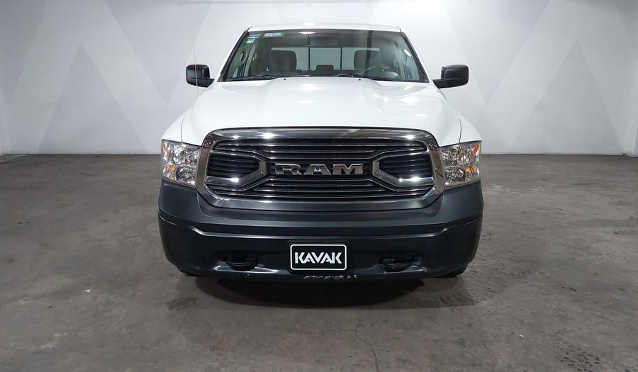 Ram 1500 5.7 CREW CAB SLT TRABAJO 4X4 V8 8 AUTO Pickup 2021