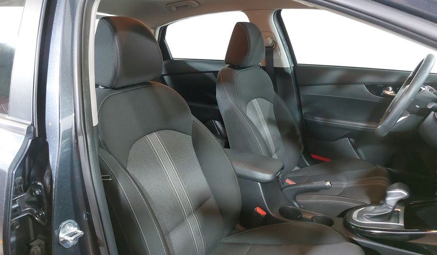 Kia Forte 2.0 EX IVT Sedan 2023