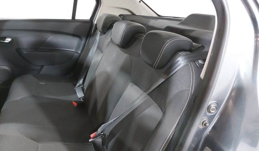 Renault Logan 1.6 INTENS AT Sedan 2018