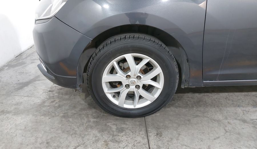Renault Logan 1.6 INTENS AT Sedan 2018