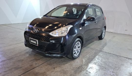 2020 • 74,236 km • Manual