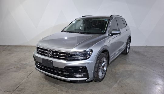 Volkswagen • Tiguan
