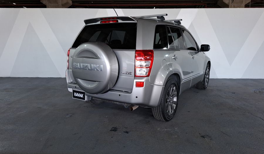 Suzuki Grand Vitara 2.4 L4 SPECIAL AT Suv 2017