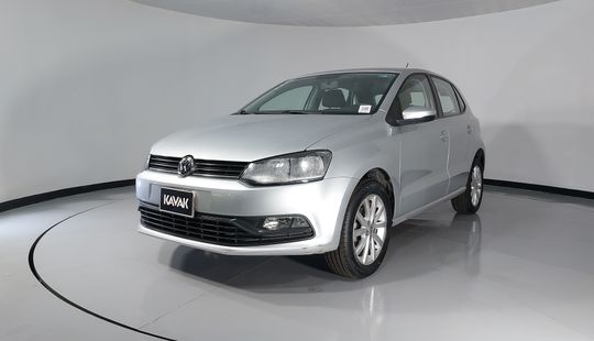 Volkswagen • Polo