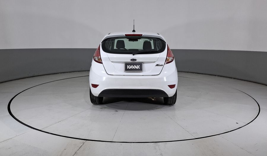 Ford Fiesta 1.6 S MT Hatchback 2015