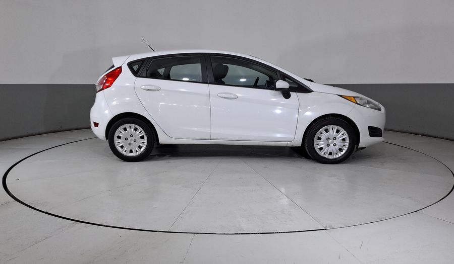 Ford Fiesta 1.6 S MT Hatchback 2015