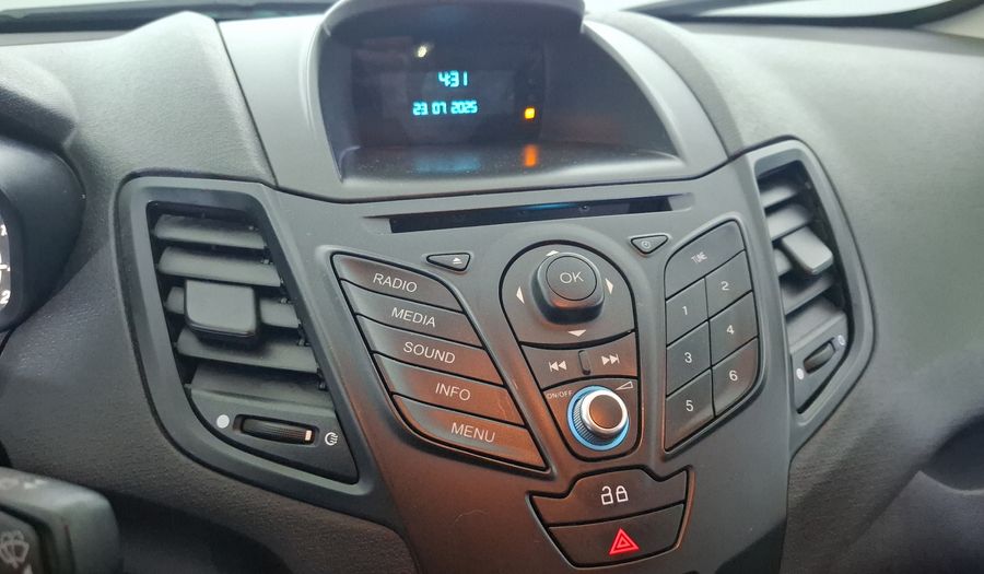 Ford Fiesta 1.6 S MT Hatchback 2015