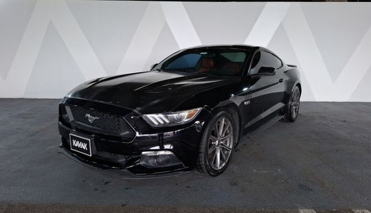 2017 • 62,000 km • Automático