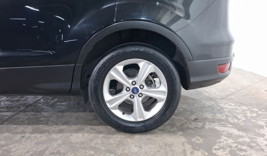 Ford Escape 2.5 SE I4 AT Suv 2013