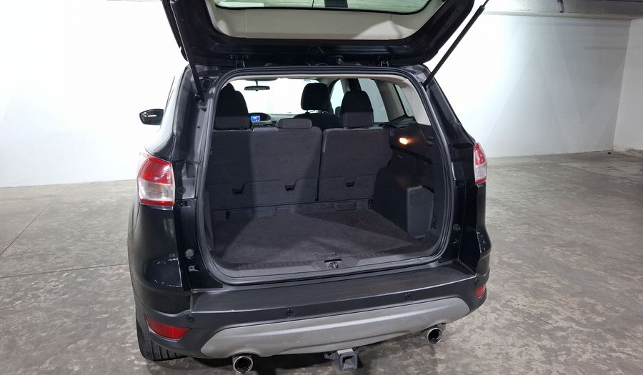 Ford Escape 2.5 SE I4 AT Suv 2013