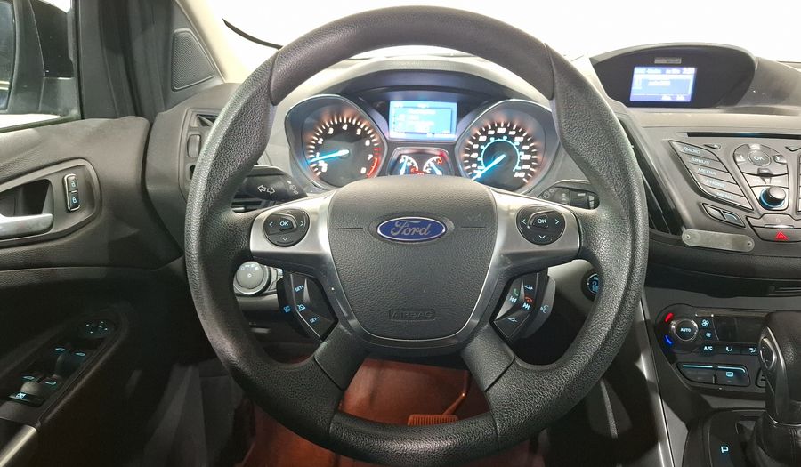 Ford Escape 2.5 SE I4 AT Suv 2013