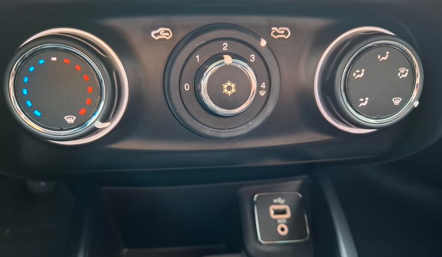 Fiat Cronos 1.8 PRECISION Sedan 2018