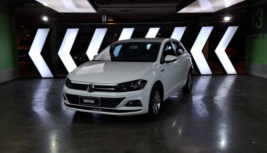 Volkswagen • Polo