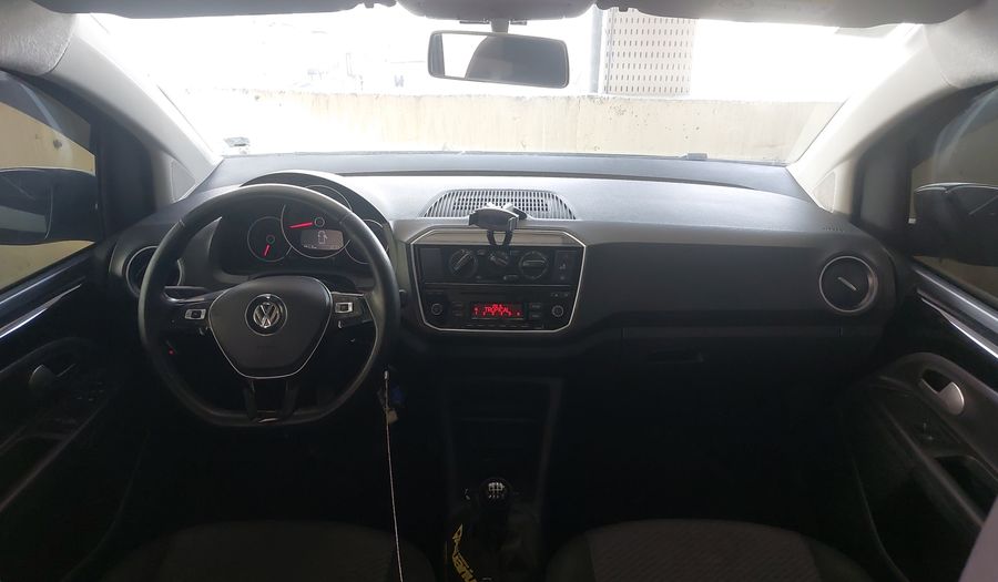 Volkswagen Up CROSS TSI TOTAL Hatchback 2018
